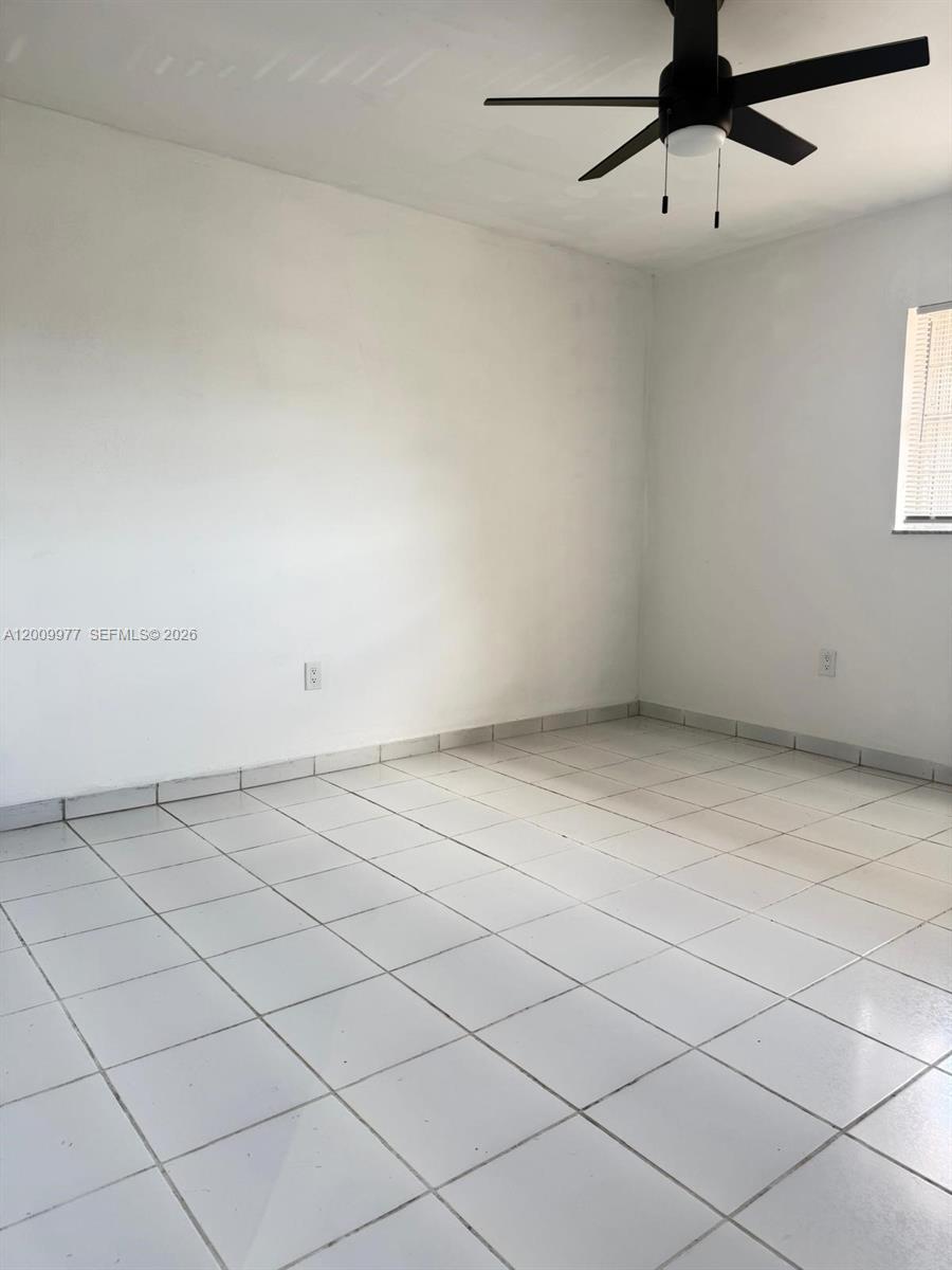 LAGUNA CLUB EAST CONDO - Residential