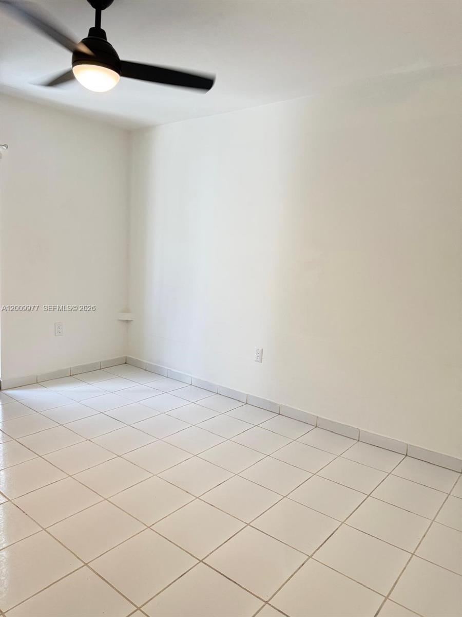 LAGUNA CLUB EAST CONDO - Residential
