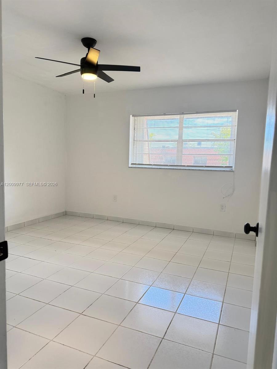 LAGUNA CLUB EAST CONDO - Residential