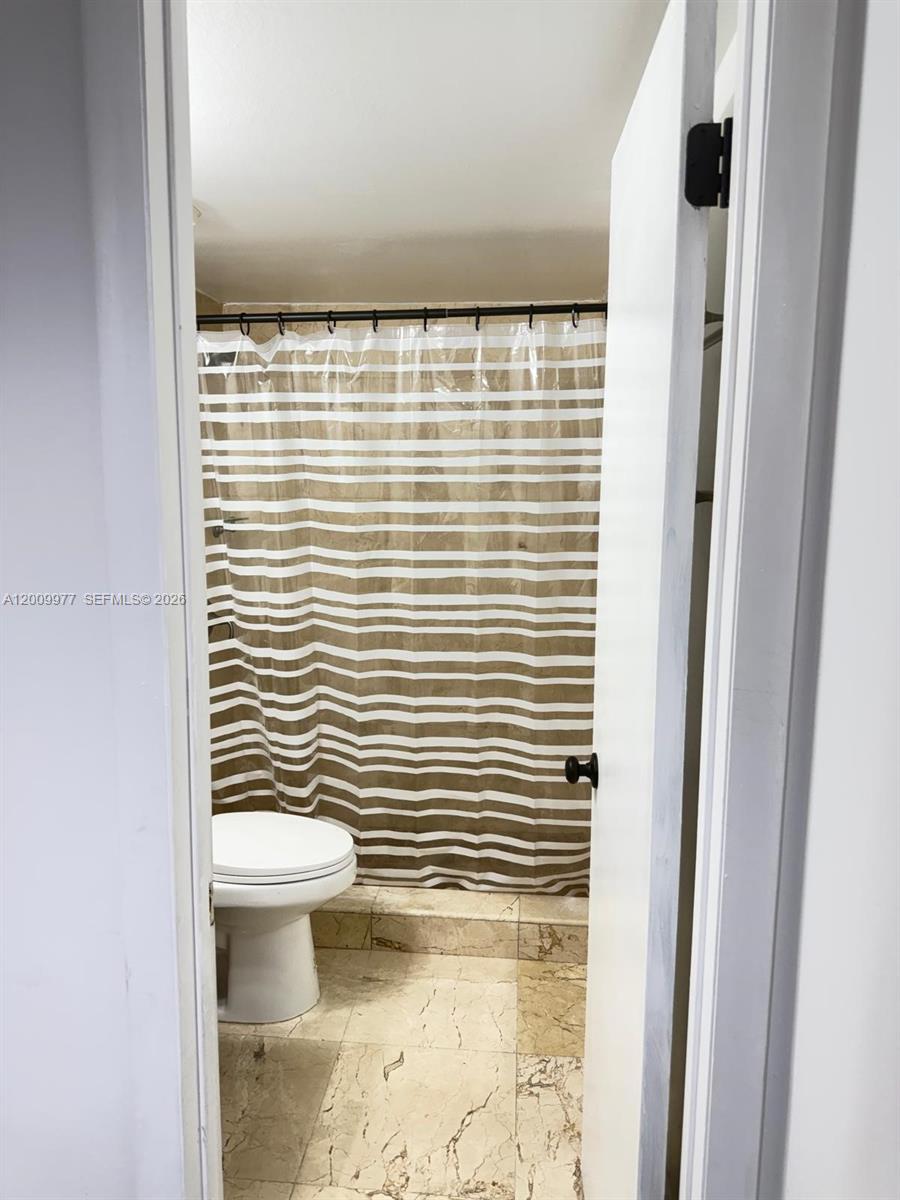 LAGUNA CLUB EAST CONDO - Residential