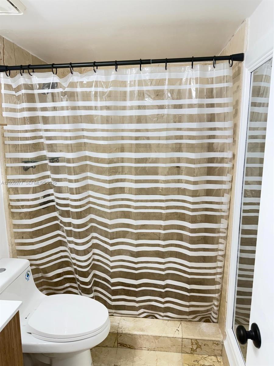 LAGUNA CLUB EAST CONDO - Residential