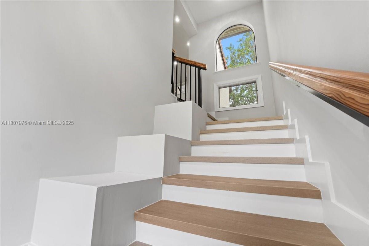 EL VIENTO AT BOCA POINTE - Residential