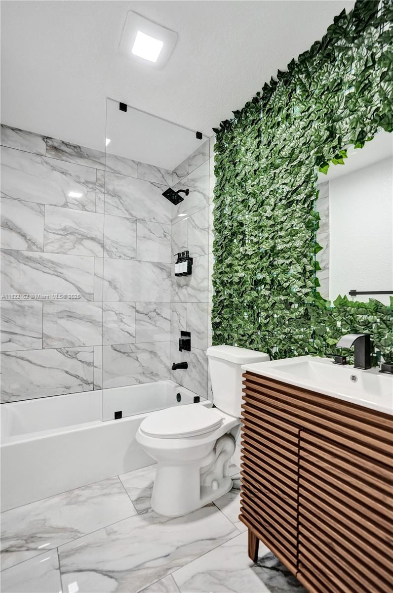 FLORAL HEIGHTS 1ST ADD - Residential