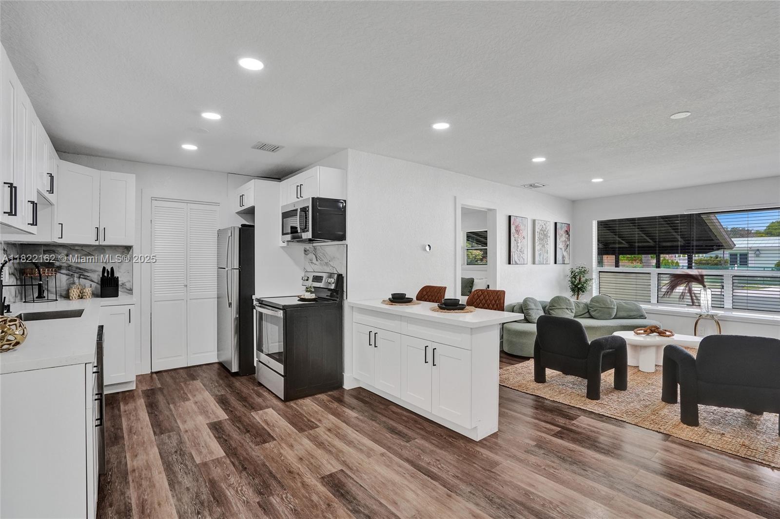 FLORAL HEIGHTS 1ST ADD - Residential