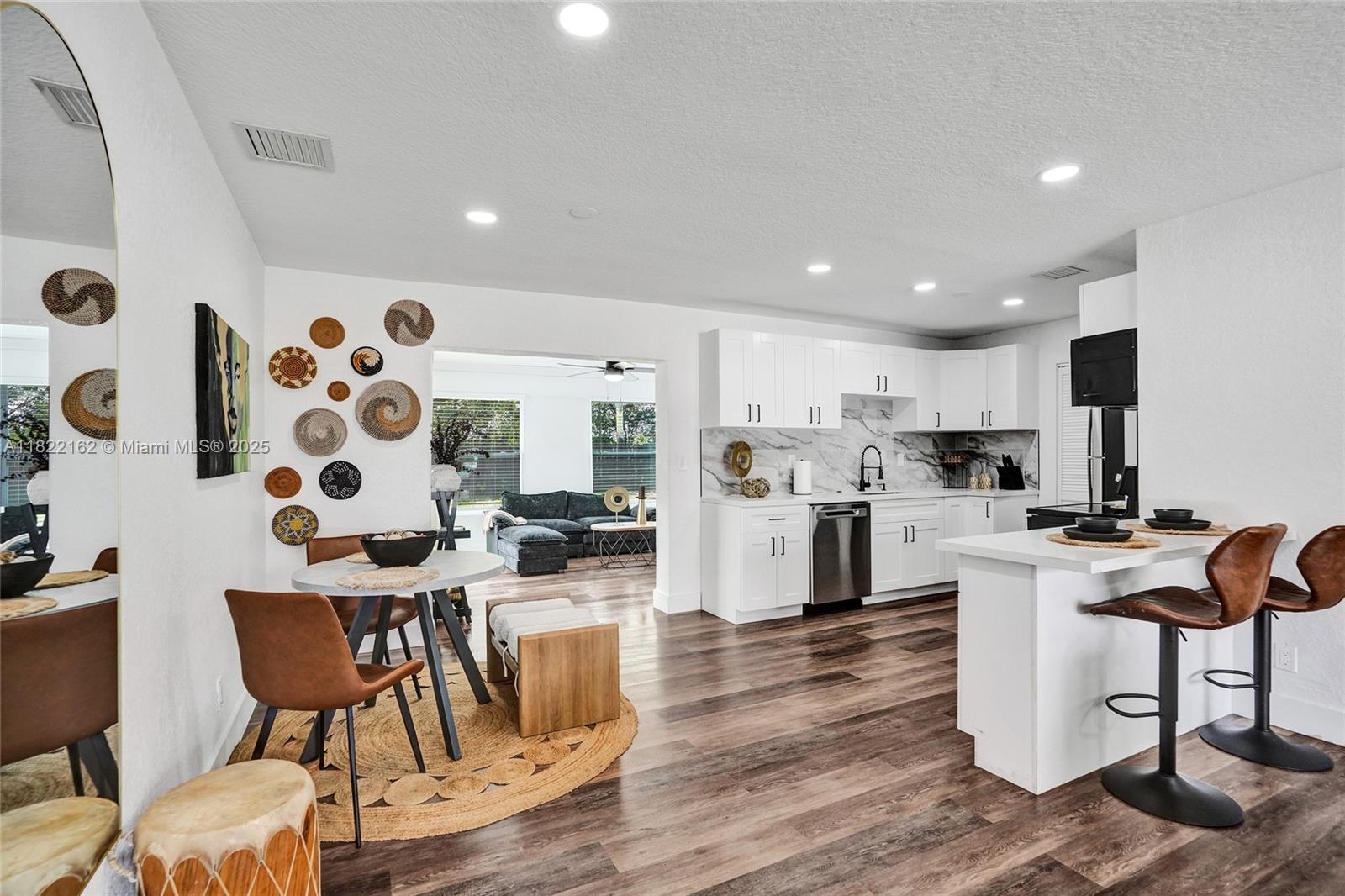 FLORAL HEIGHTS 1ST ADD - Residential