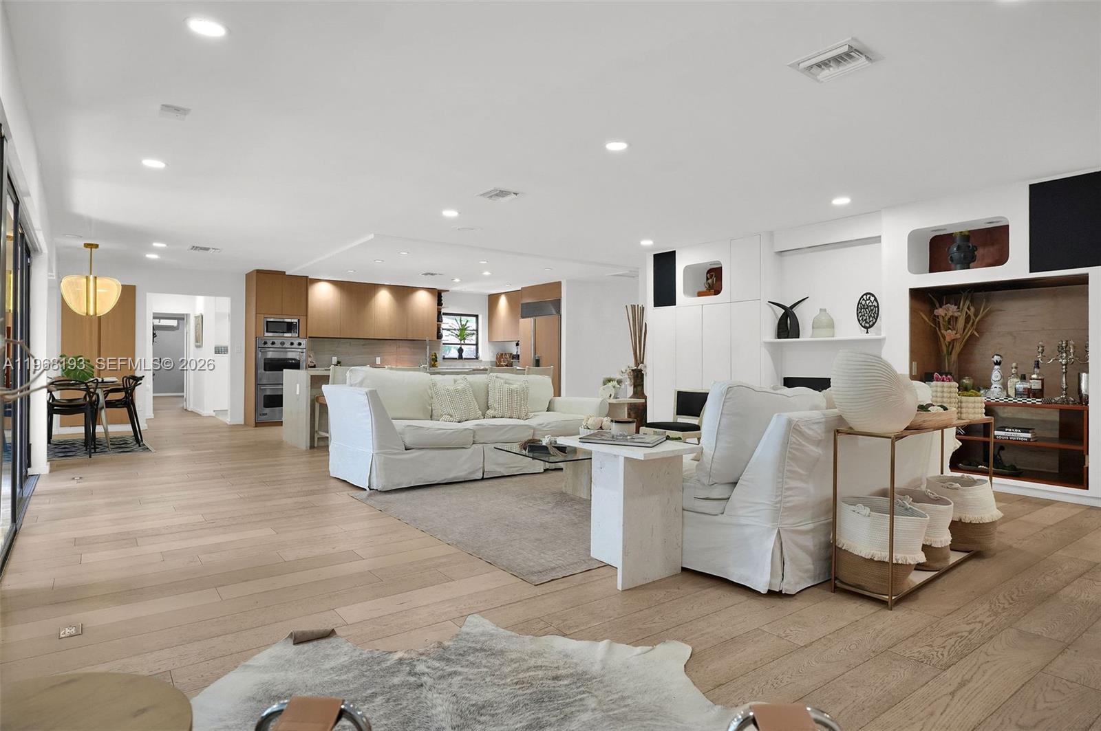 STIRLING OAKS ESTATES - Residential