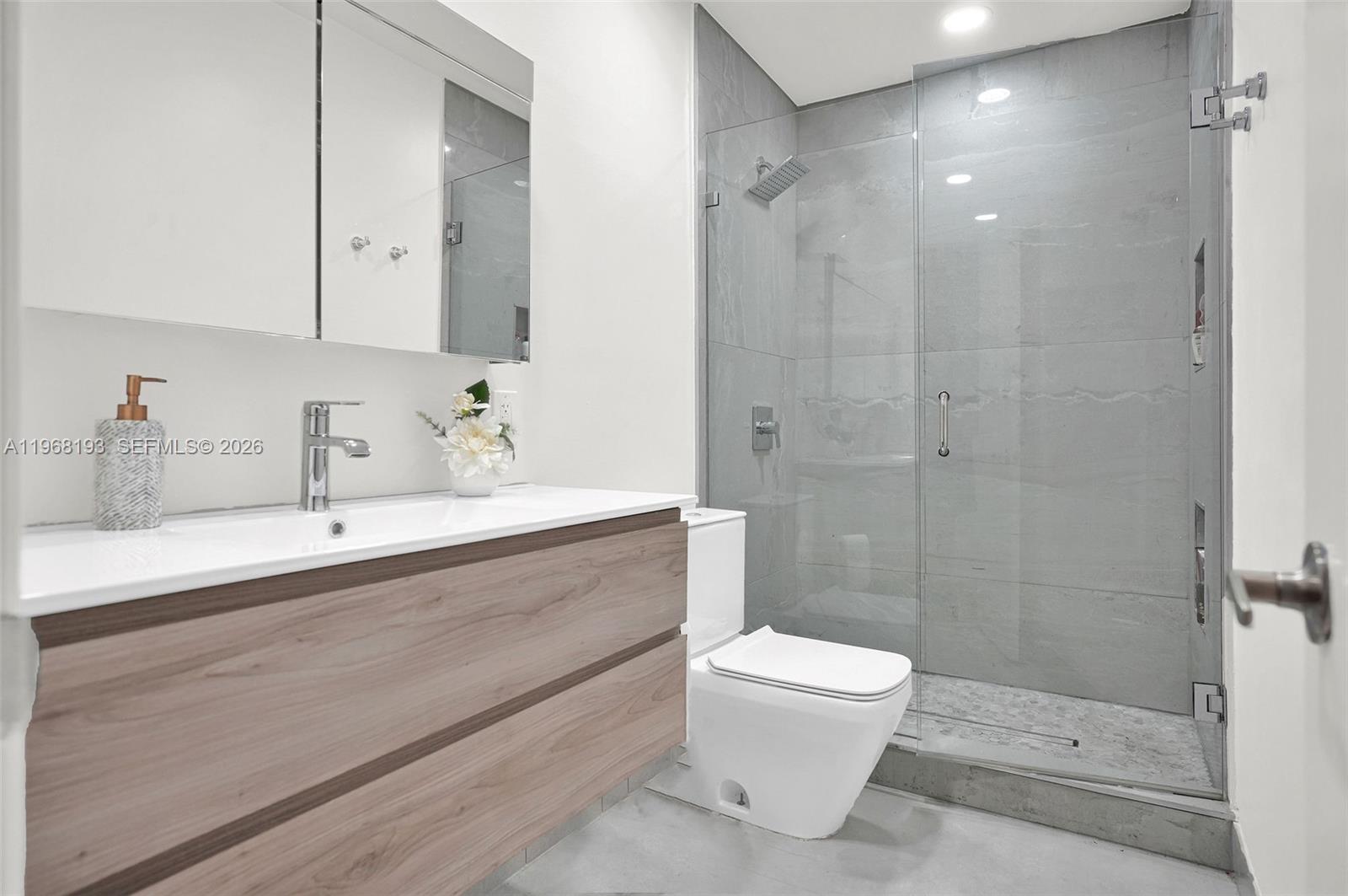 STIRLING OAKS ESTATES - Residential