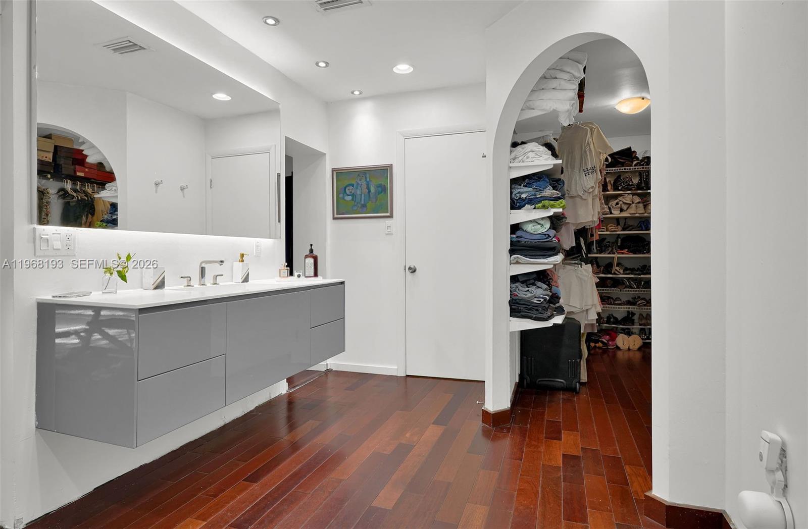 STIRLING OAKS ESTATES - Residential