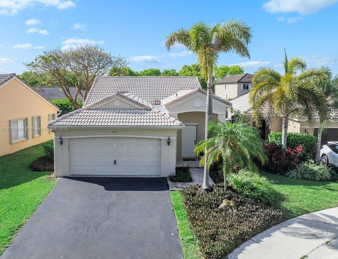 Rental Property at 4013 Pine Ridge Ln, Weston, Broward County, Florida - Bedrooms: 3 
Bathrooms: 2  - $3,950 MO.