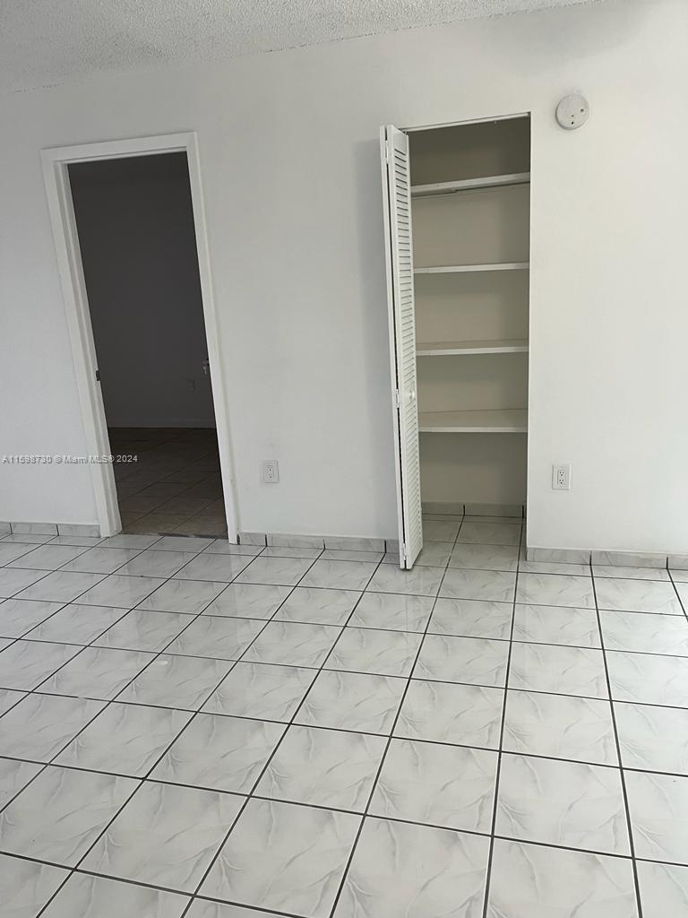 SUNSET VILLAS CONDO - Residential Lease
