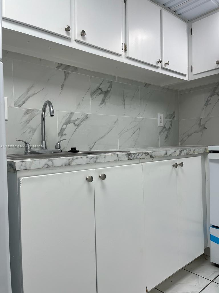 SUNSET VILLAS CONDO - Residential Lease