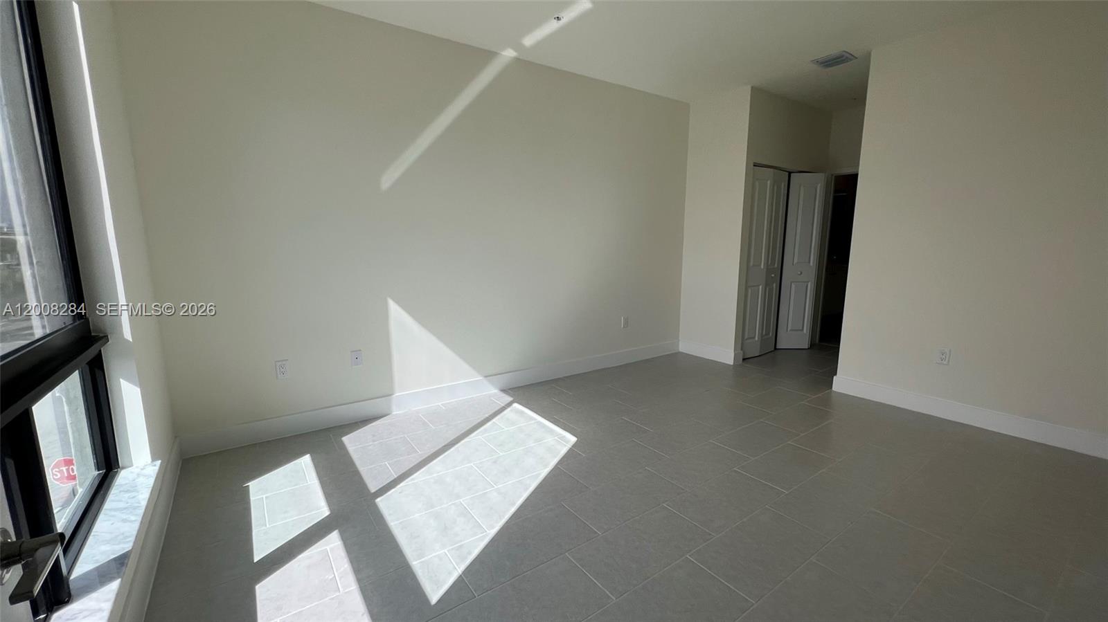 DOWNTOWN DORAL SOUTH PHAS - Residential