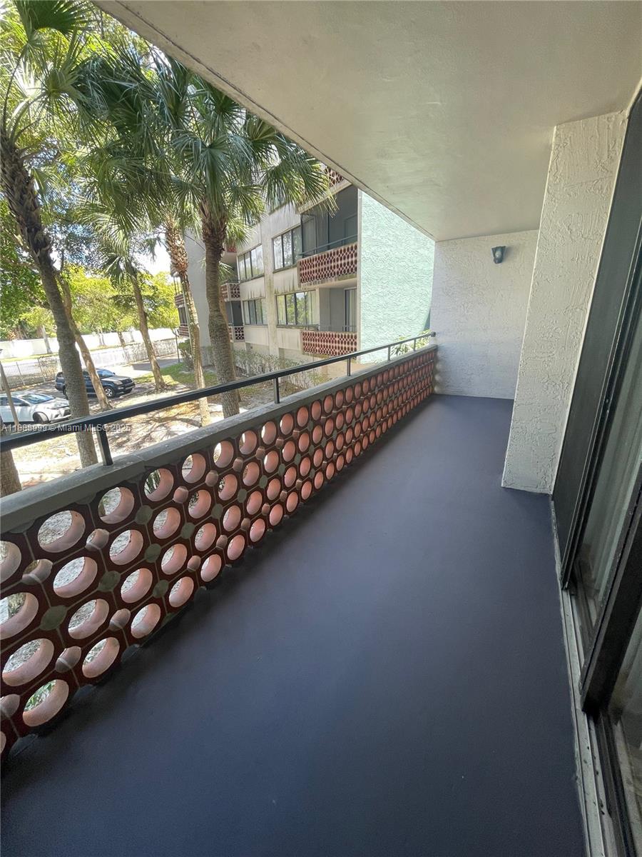 INVERRARY GARDENS CONDO I - Residential Lease