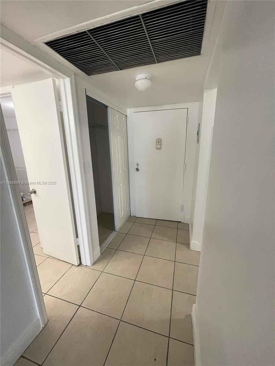 INVERRARY GARDENS CONDO I - Residential Lease