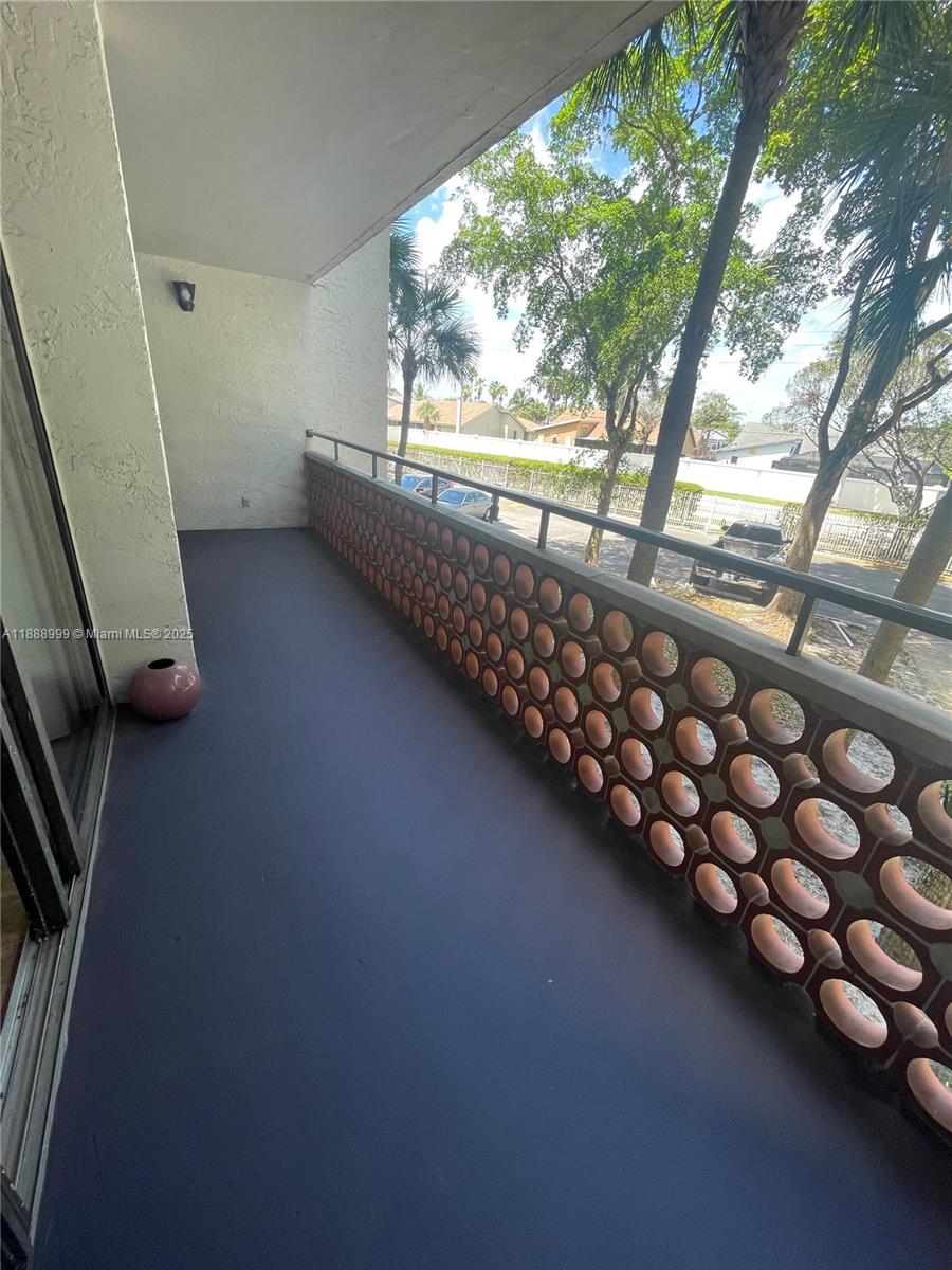 INVERRARY GARDENS CONDO I - Residential Lease