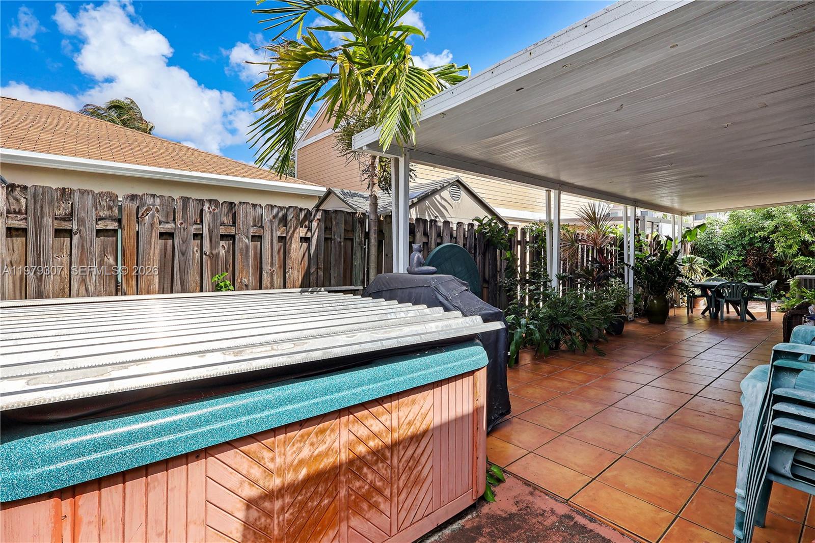 DEERWOOD VILLAS SEC 2 - Residential