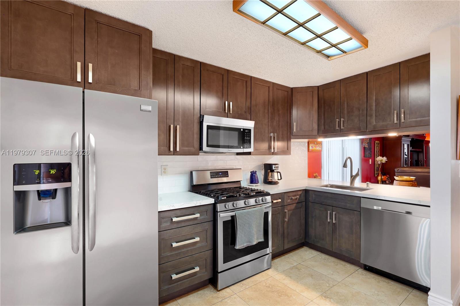 DEERWOOD VILLAS SEC 2 - Residential