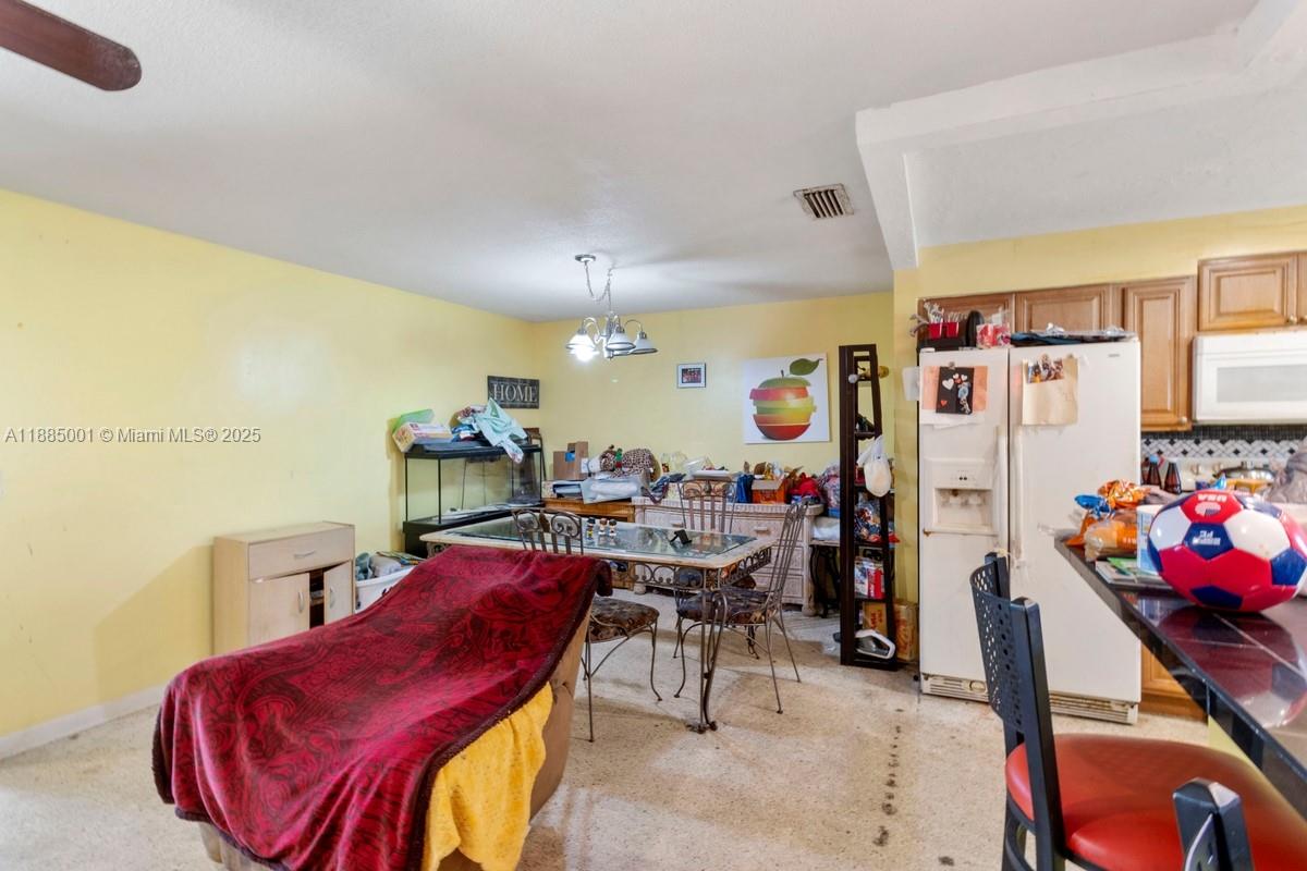 CATALINA ISLE ESTATES UNIT - Residential