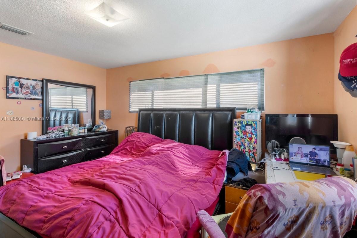 CATALINA ISLE ESTATES UNIT - Residential