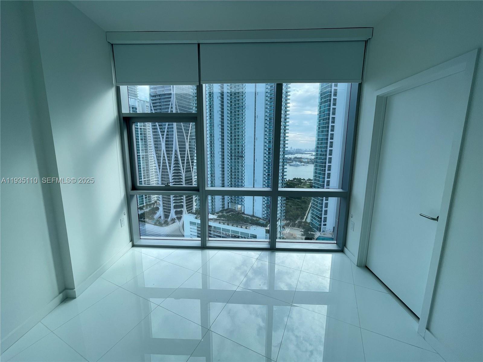 PARAMOUNT MIAMI WORLD - Residential