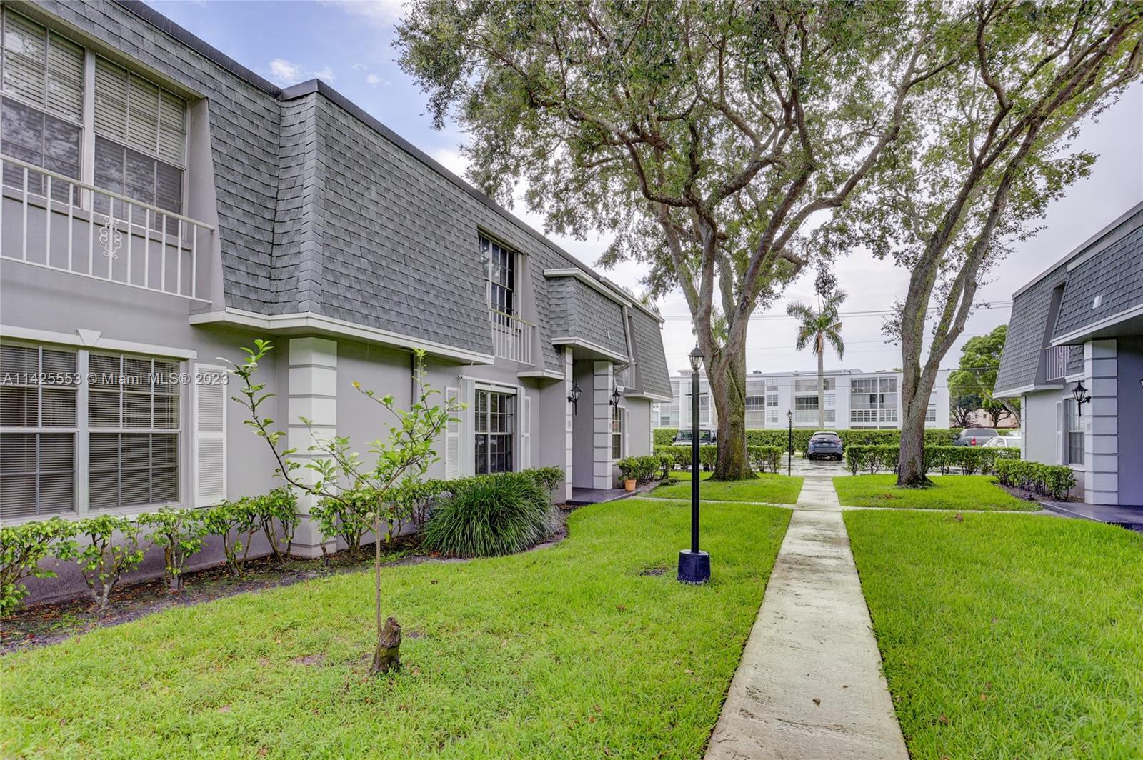 FRENCH QUARTER CONDOMINIU - Residential