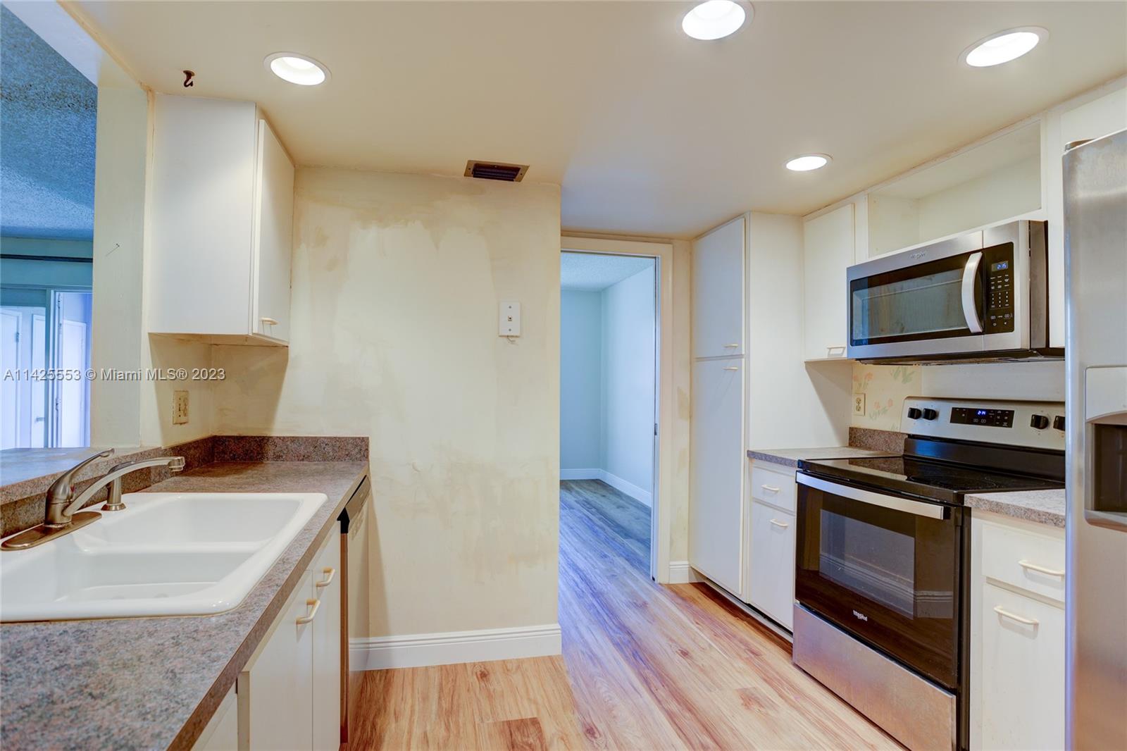 FRENCH QUARTER CONDOMINIU - Residential