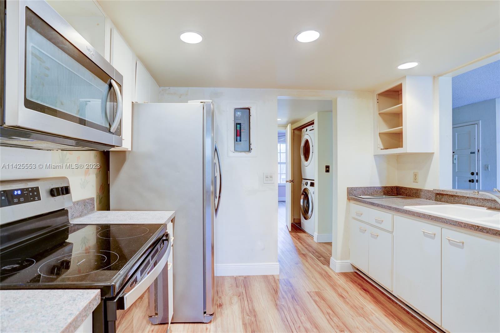 FRENCH QUARTER CONDOMINIU - Residential