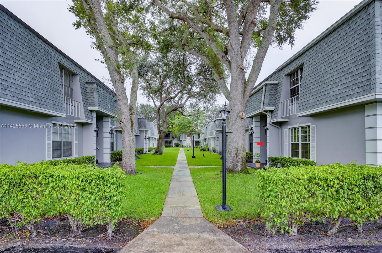 FRENCH QUARTER CONDOMINIU - Residential