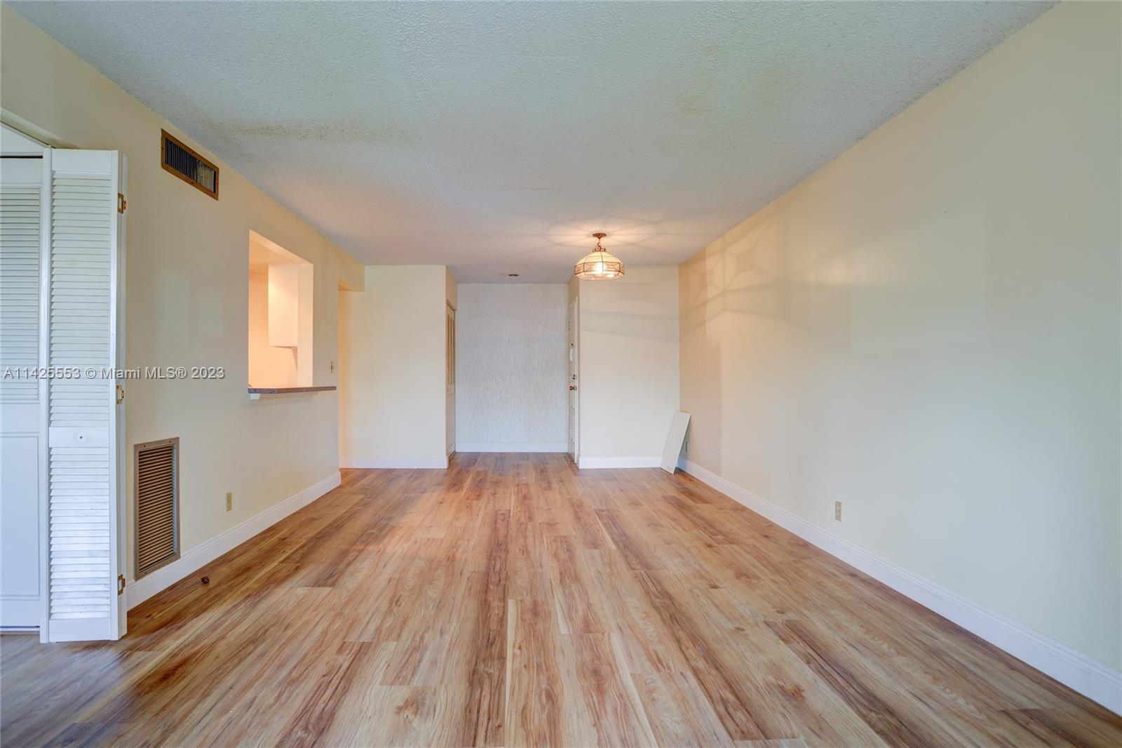 FRENCH QUARTER CONDOMINIU - Residential