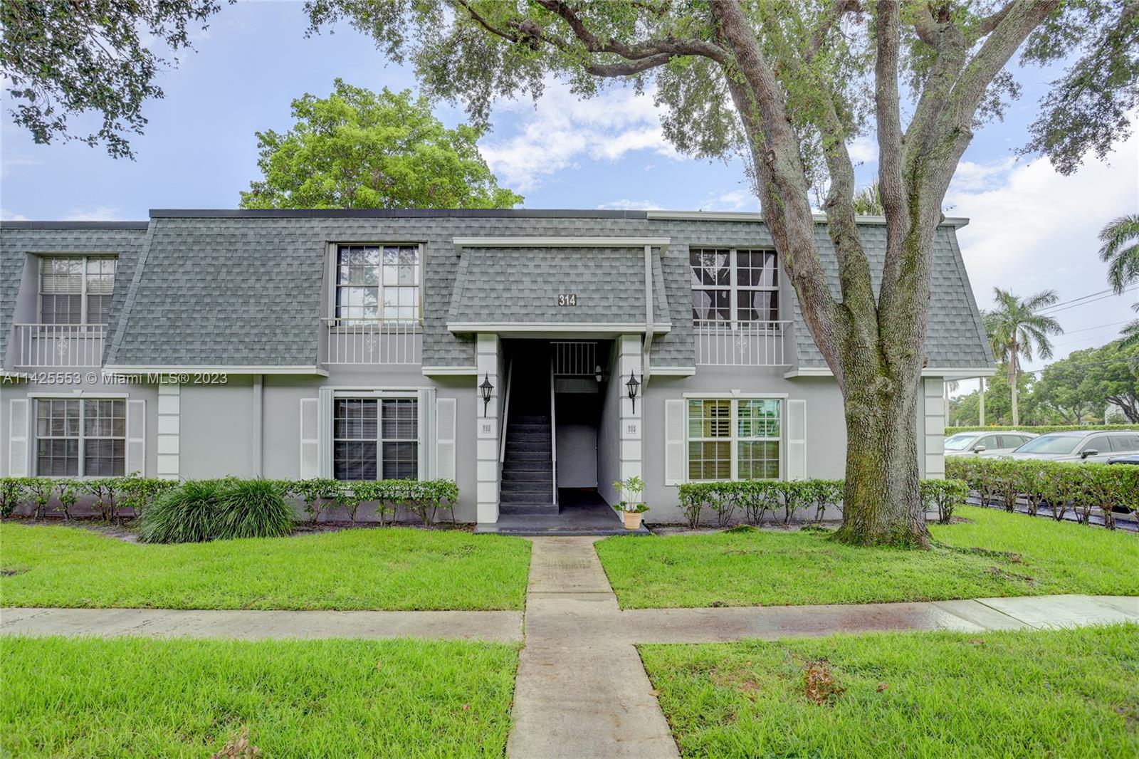FRENCH QUARTER CONDOMINIU - Residential