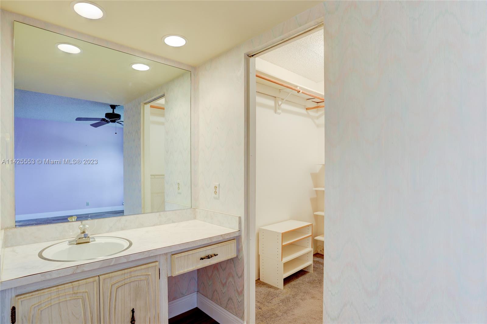 FRENCH QUARTER CONDOMINIU - Residential