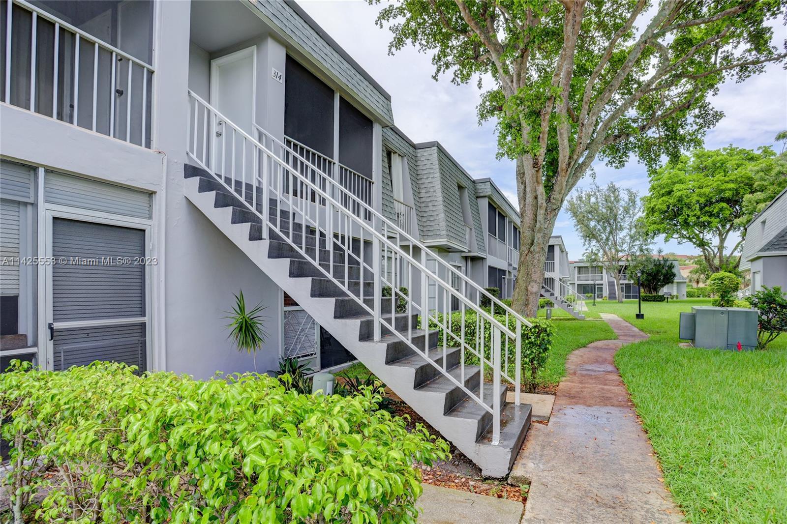 FRENCH QUARTER CONDOMINIU - Residential