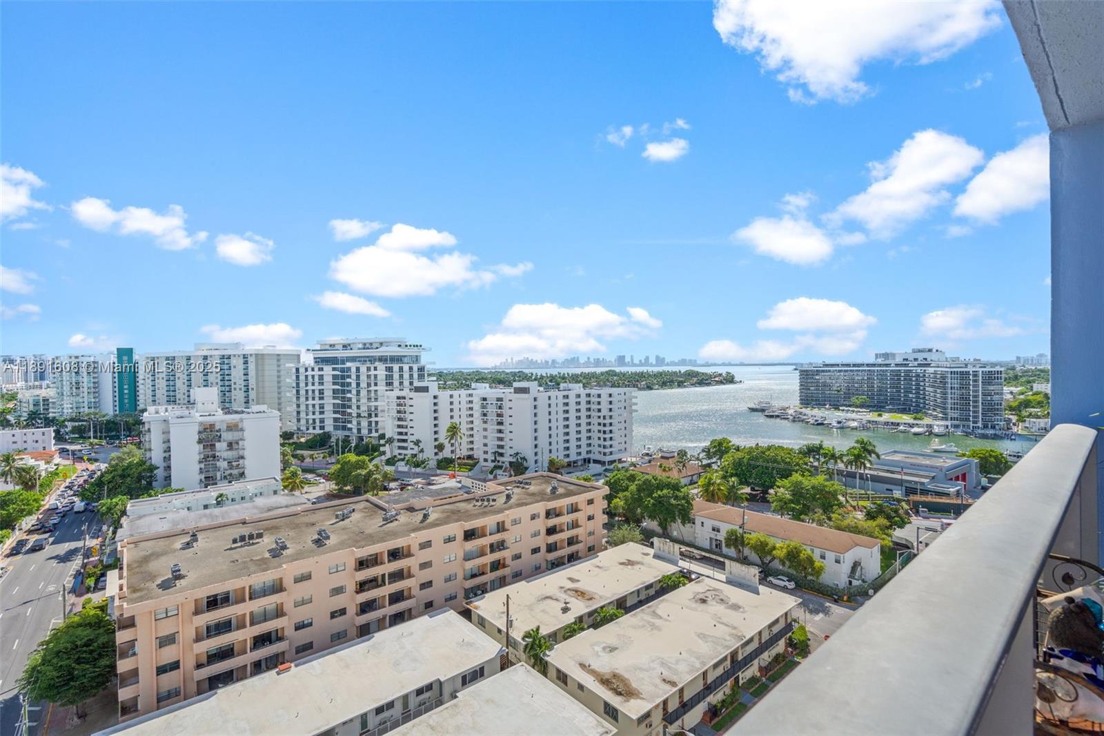 401 BLU OF NORTH BEACH CO - Residential Lease
