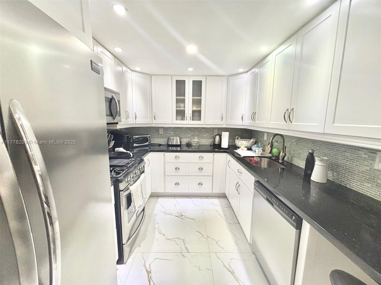 Rental Property at 3140 S Ocean Dr 2411, Hallandale Beach, Broward County, Florida - Bedrooms: 2 
Bathrooms: 2  - $4,000 MO.