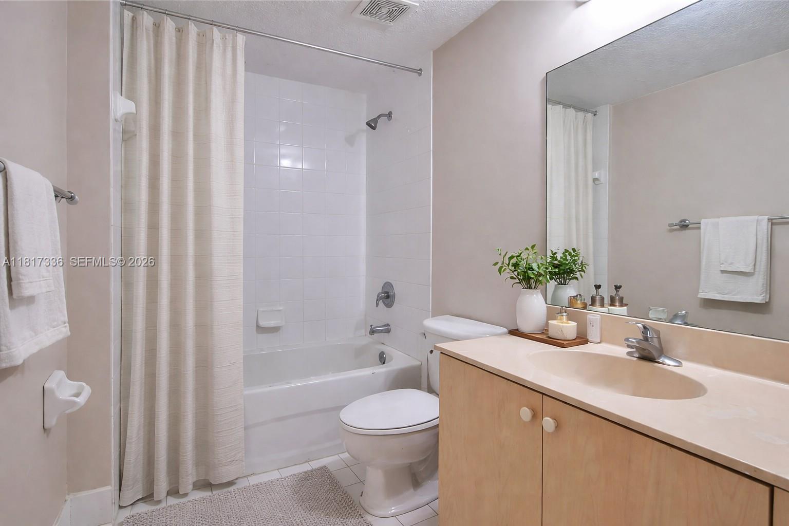 BELVEDERE ISLES CONDO NO - Residential