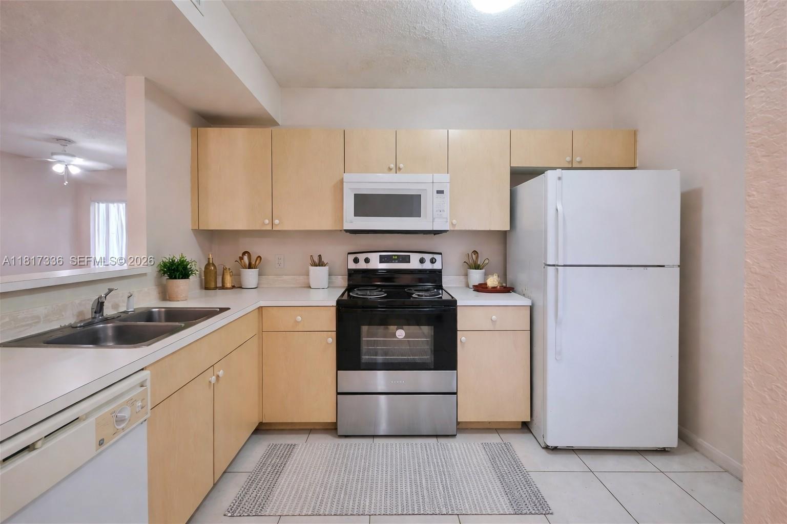 BELVEDERE ISLES CONDO NO - Residential