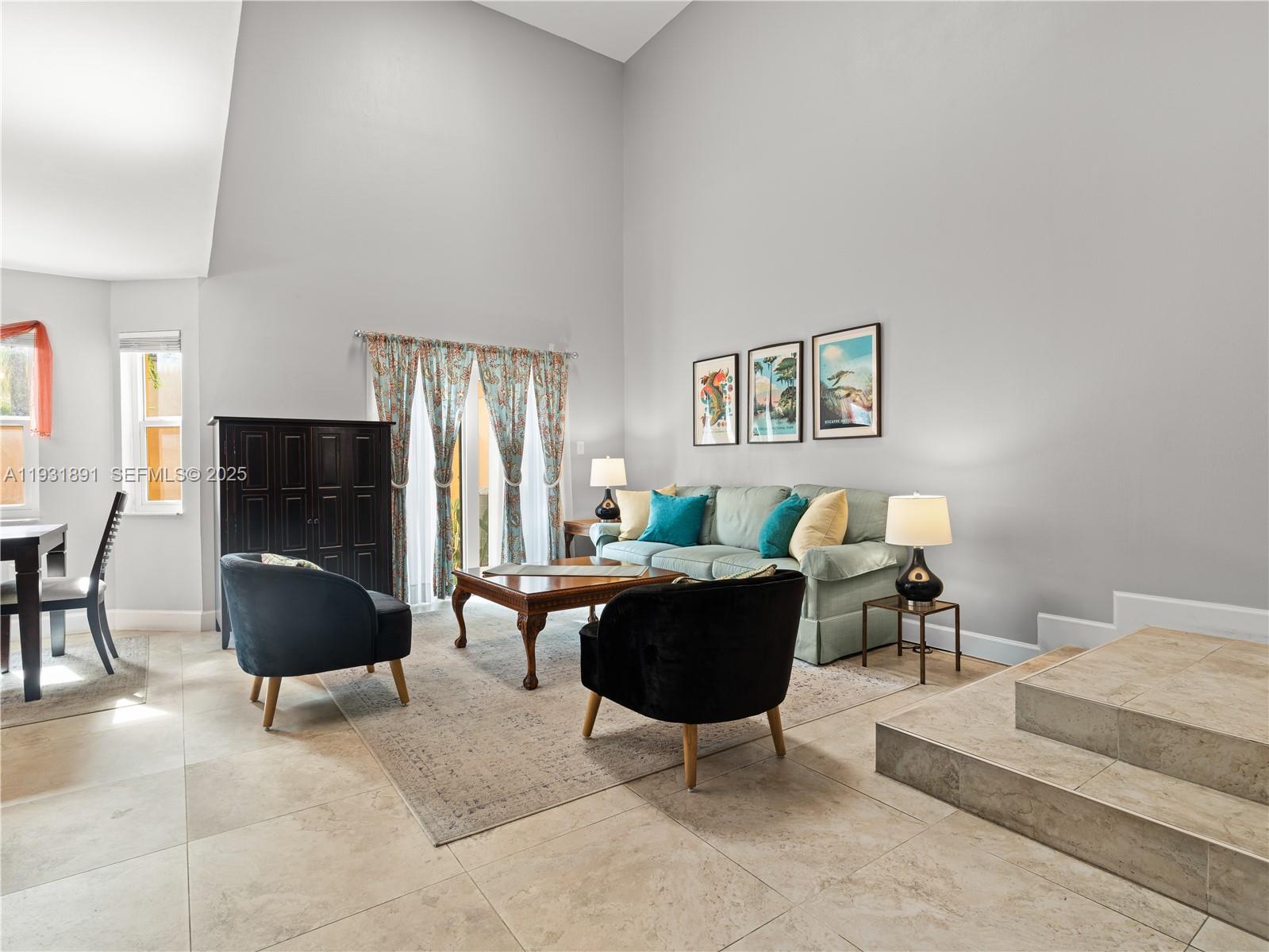 PEMBROKE LAKES SOUTH - Residential