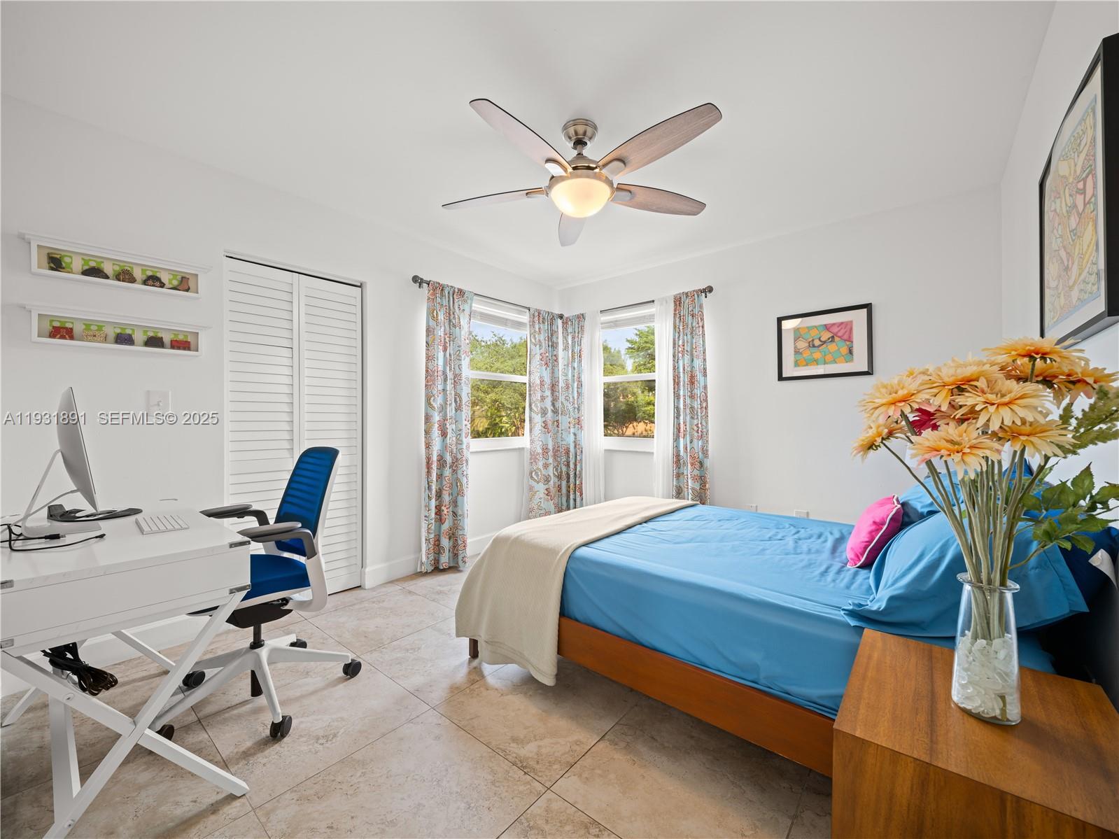 PEMBROKE LAKES SOUTH - Residential