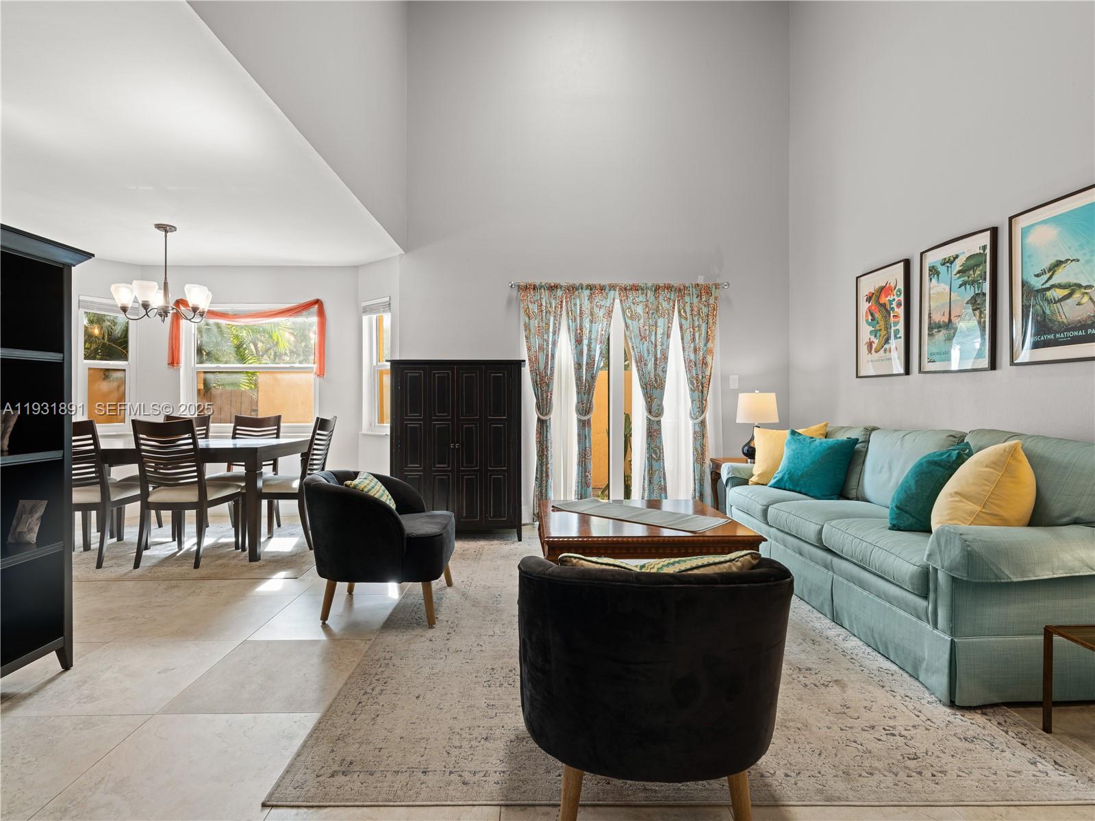 PEMBROKE LAKES SOUTH - Residential