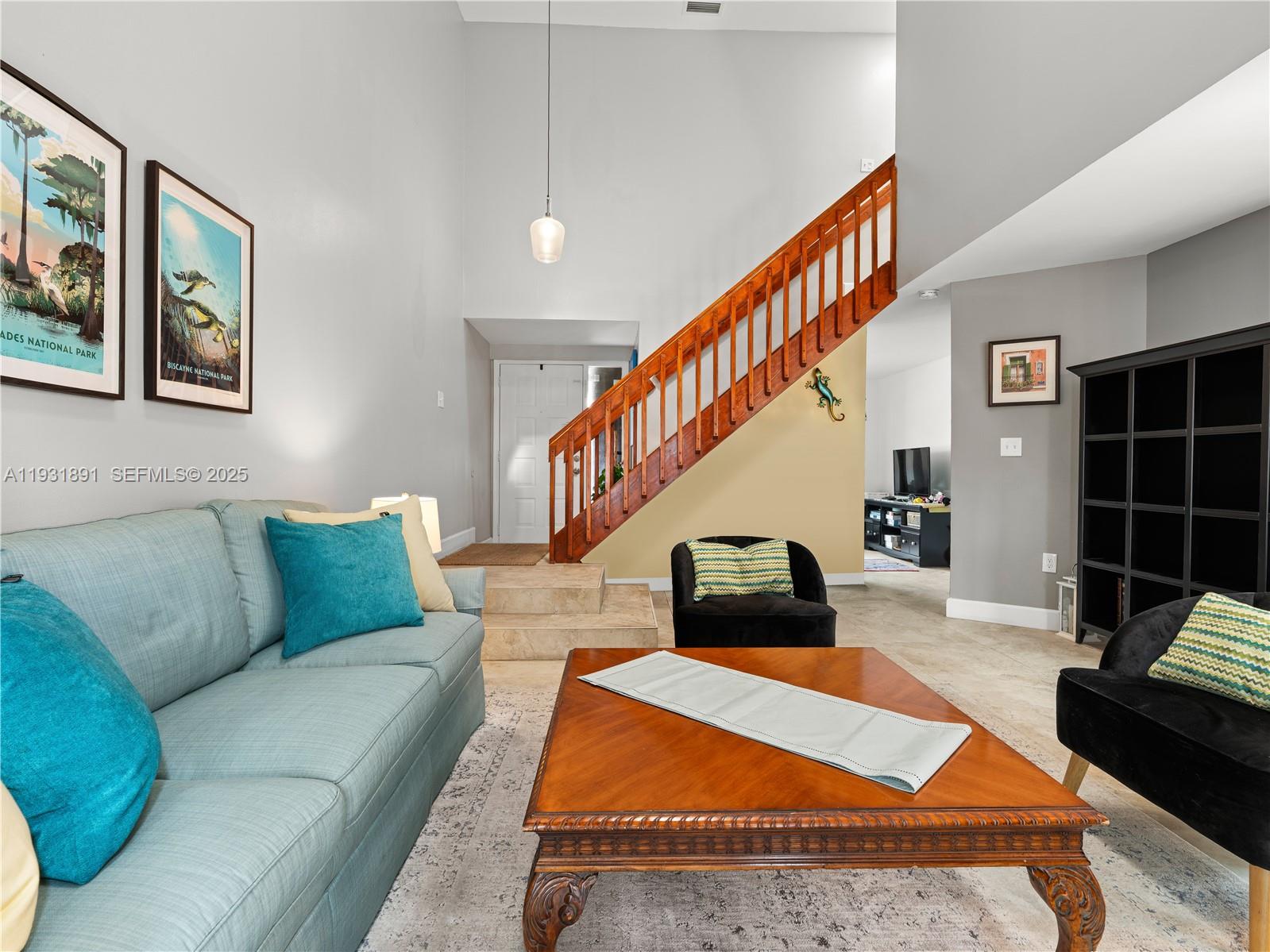 PEMBROKE LAKES SOUTH - Residential