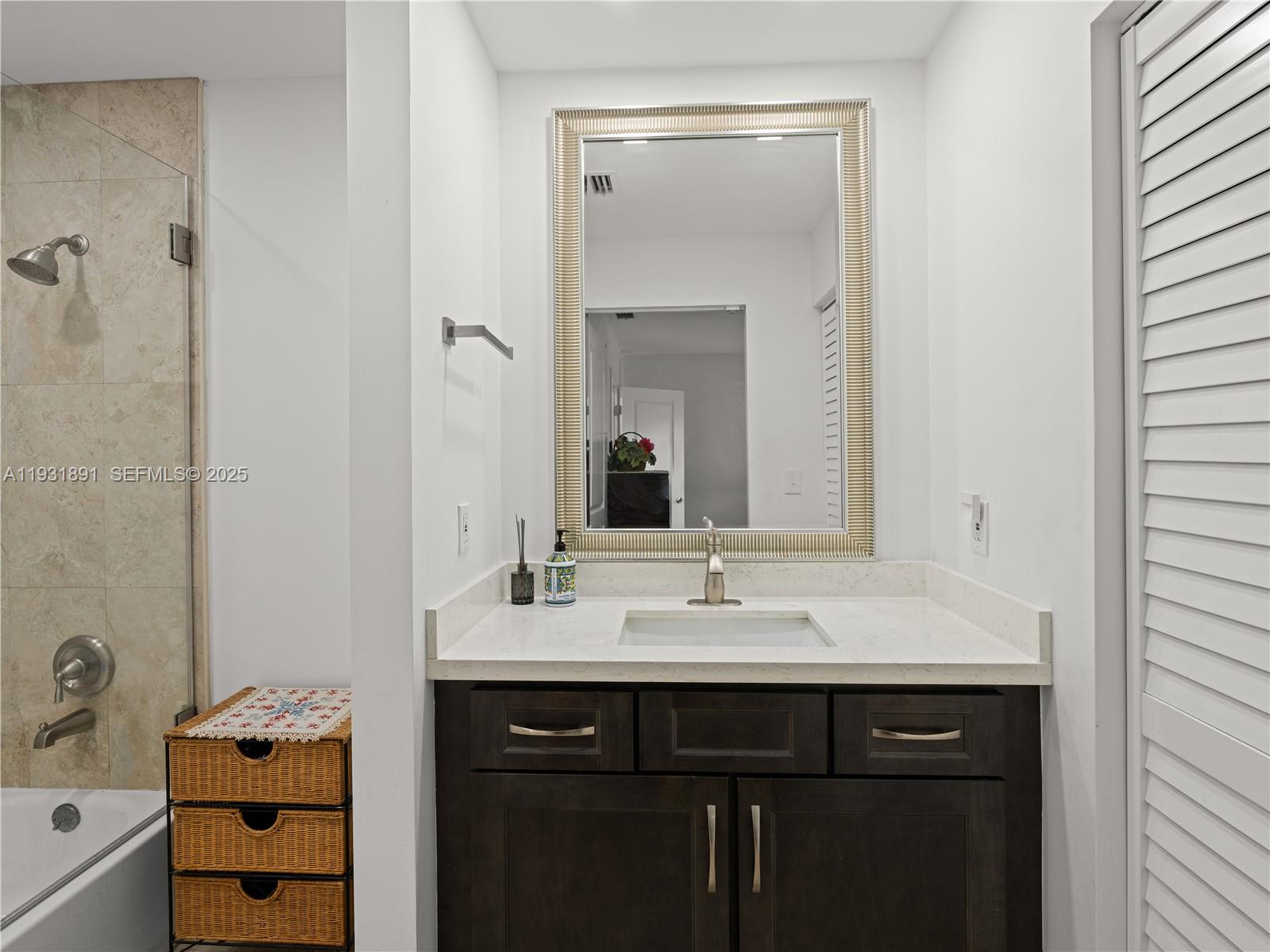 PEMBROKE LAKES SOUTH - Residential