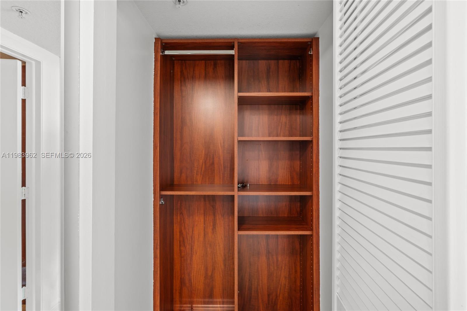 1800 CLUB CONDO - Residential