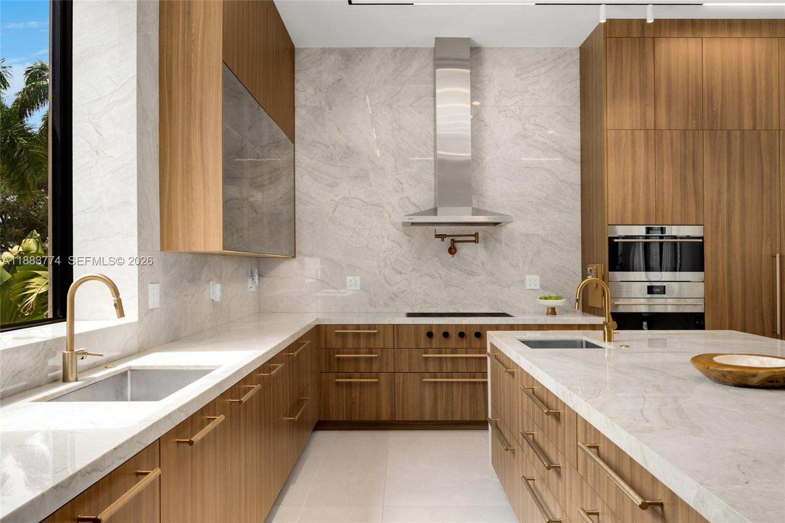 OLD CUTLER POINT - Residential