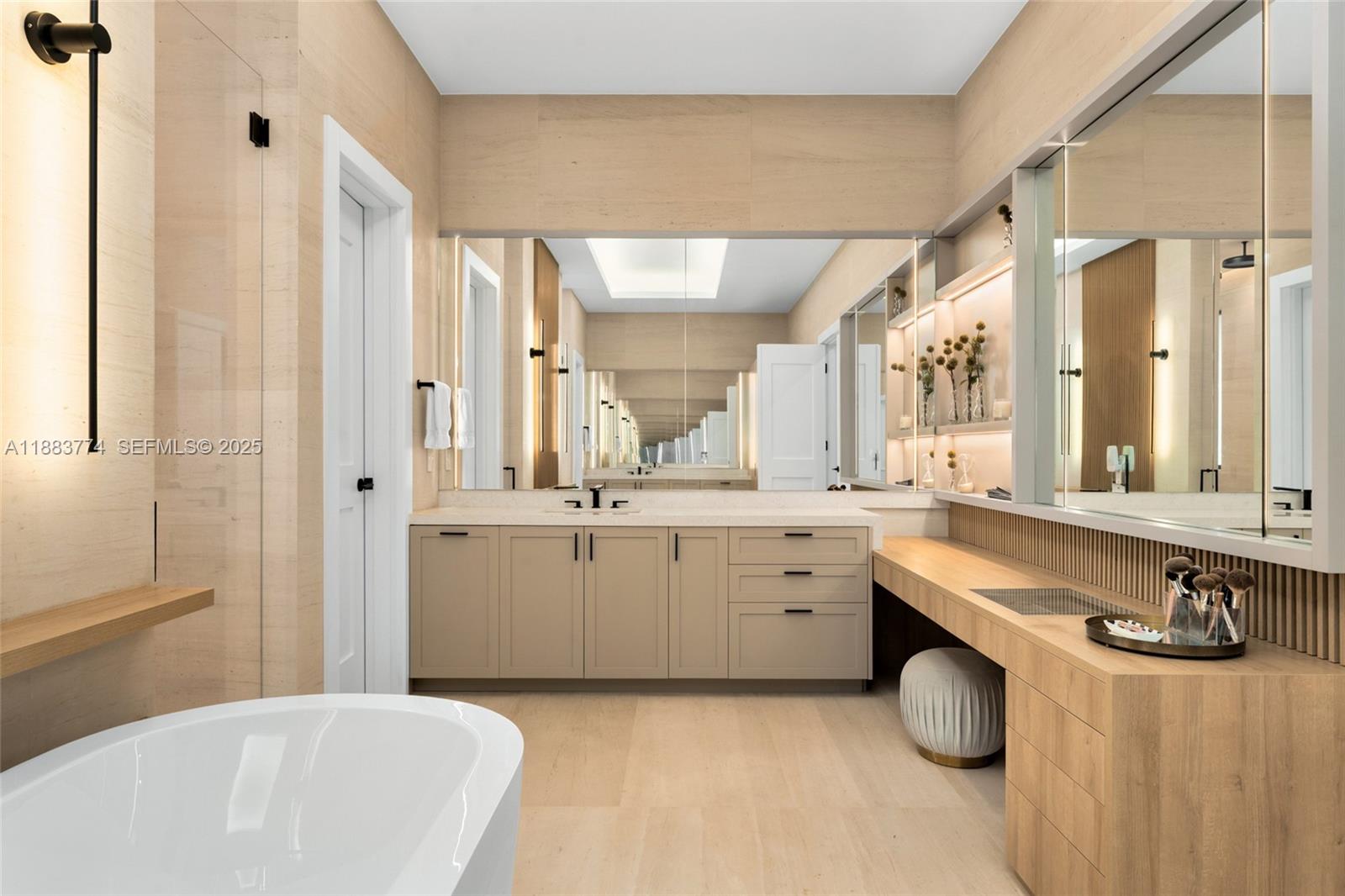 OLD CUTLER POINT - Residential