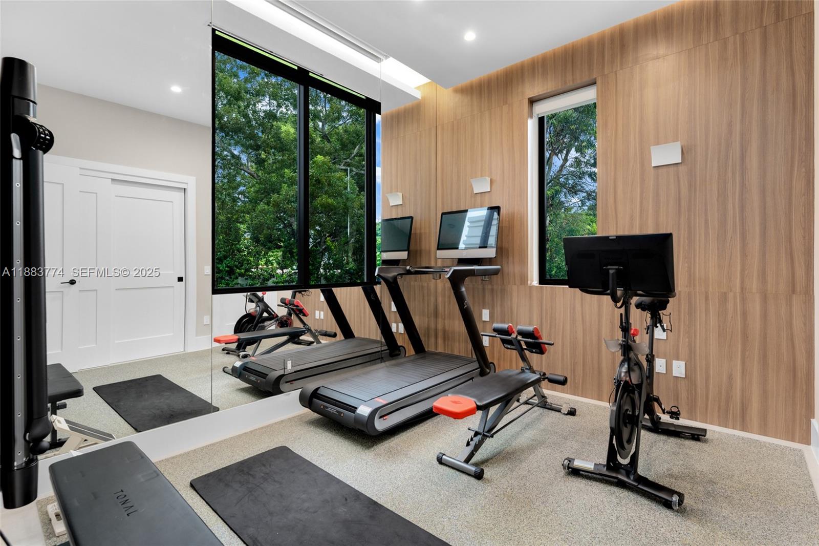 OLD CUTLER POINT - Residential