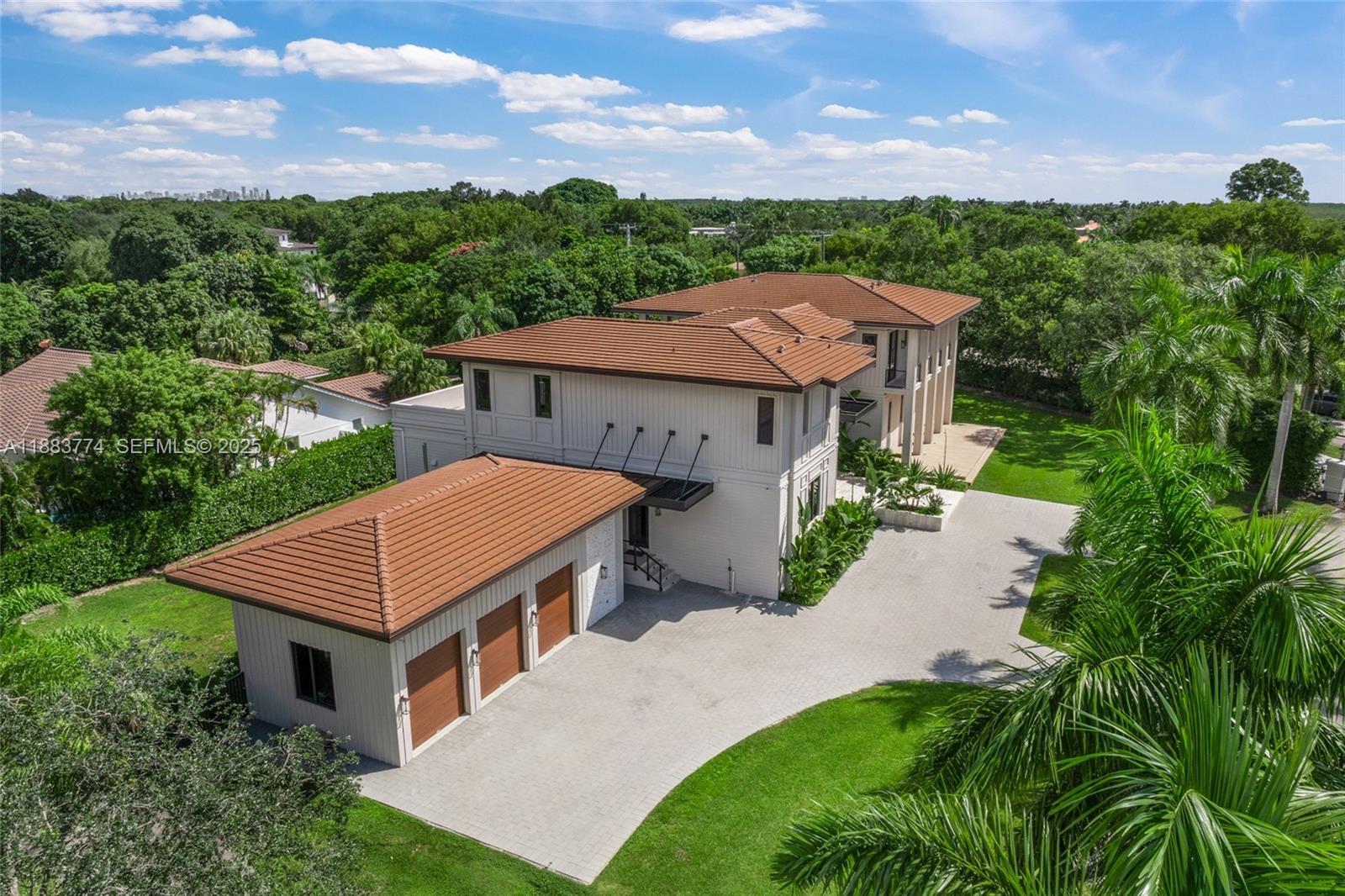 OLD CUTLER POINT - Residential