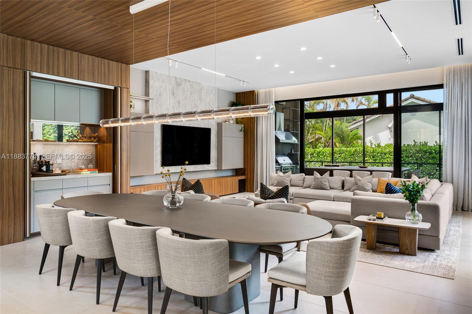 OLD CUTLER POINT - Residential