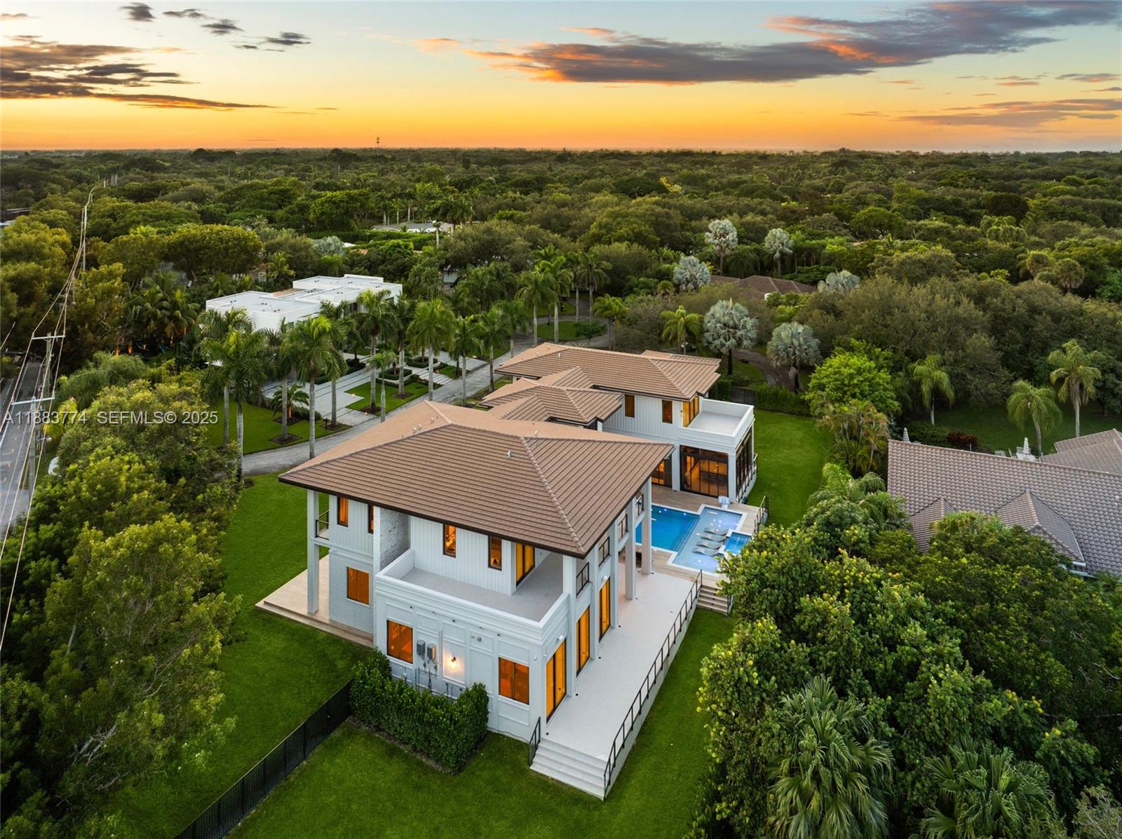 OLD CUTLER POINT - Residential