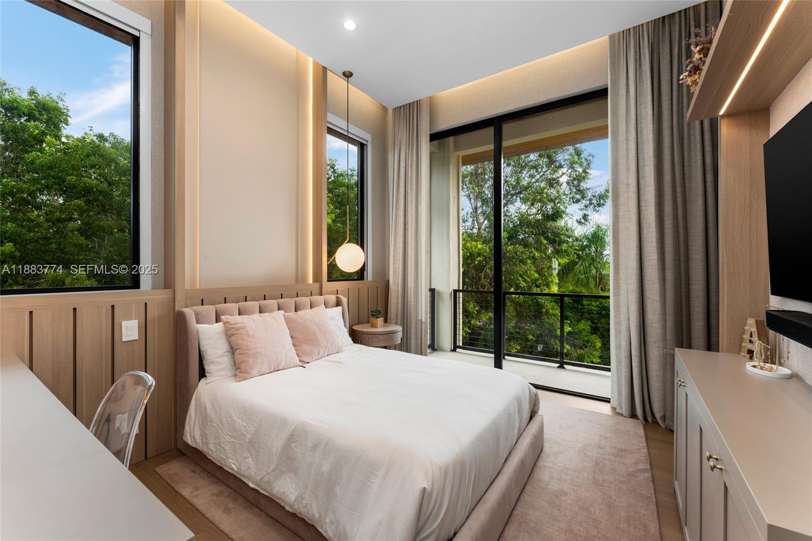 OLD CUTLER POINT - Residential