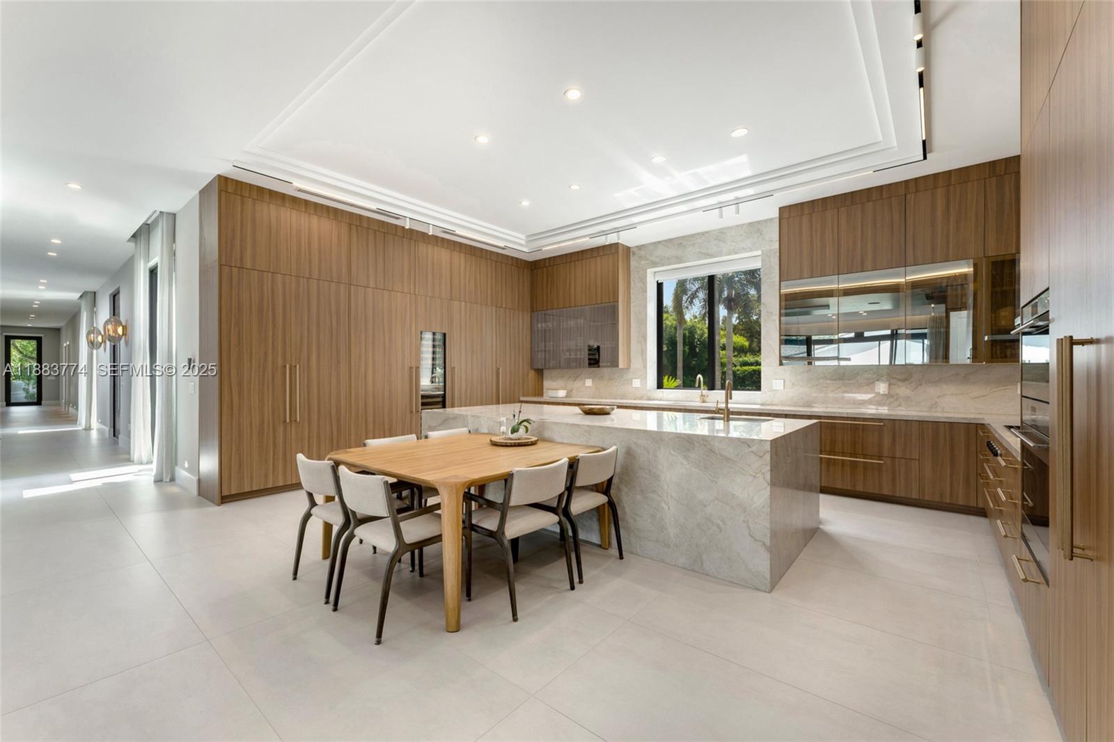 OLD CUTLER POINT - Residential